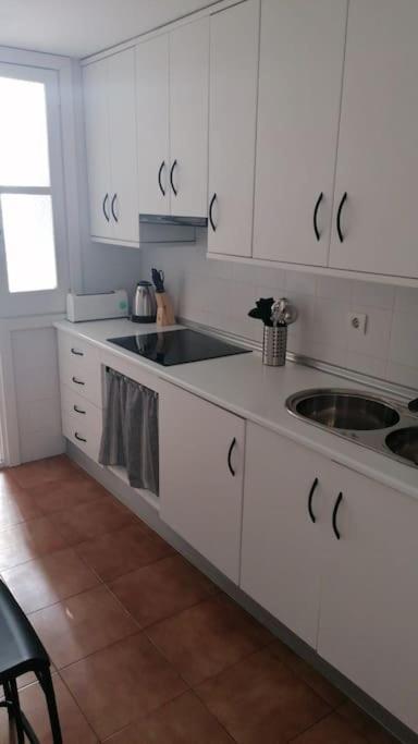 Views, Family & Private Parking In Alto Albayzin Apartment Granada Ngoại thất bức ảnh