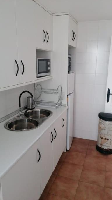 Views, Family & Private Parking In Alto Albayzin Apartment Granada Ngoại thất bức ảnh