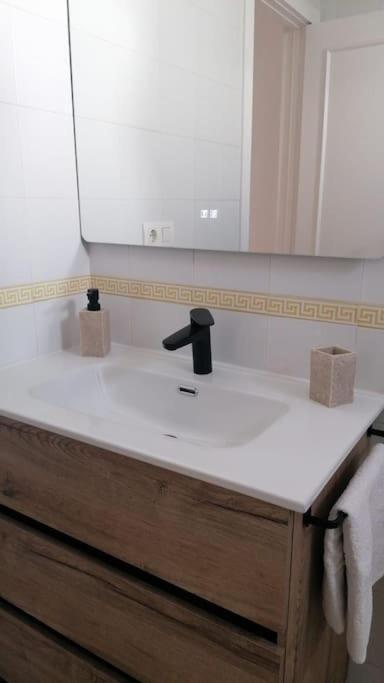 Views, Family & Private Parking In Alto Albayzin Apartment Granada Ngoại thất bức ảnh